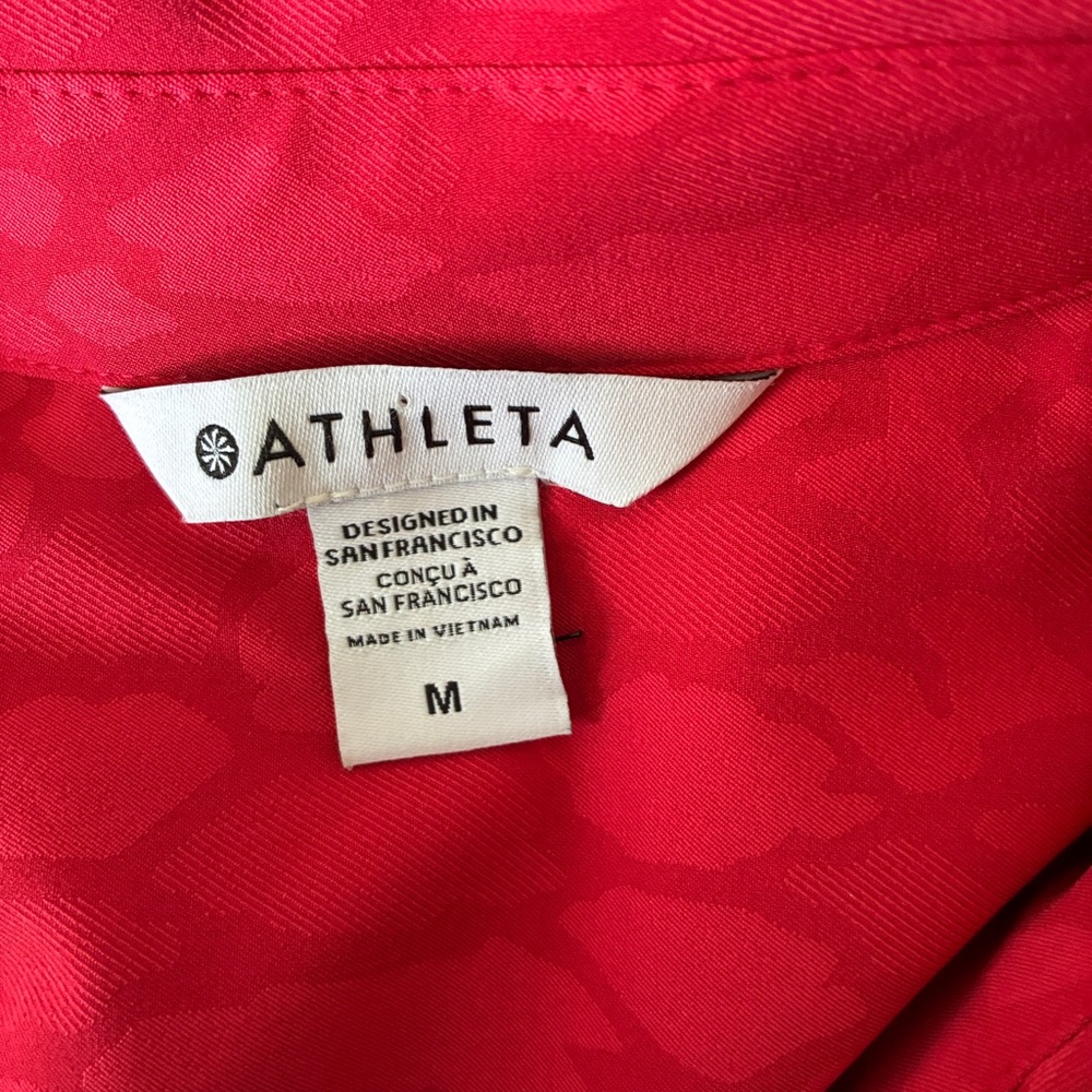 Athleta Urbanite Textured Red Button-Front Long Sleeve Shirt Sz M - Picture 6 of 10